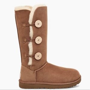 Ugg Bailey Button 8.5